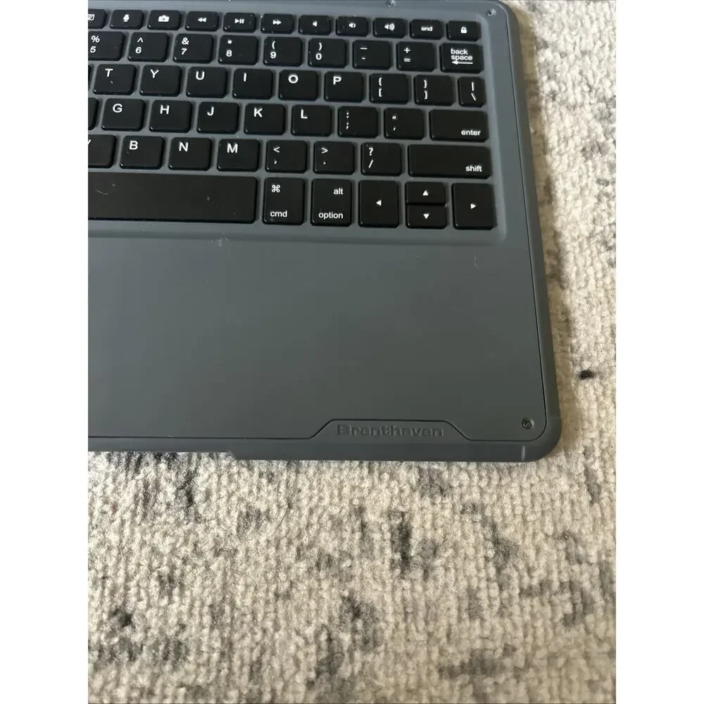 Brenthaven 1050 Edge Click-connect Keyboard Case Utilizes Ipad 7th/8th Gen Smart